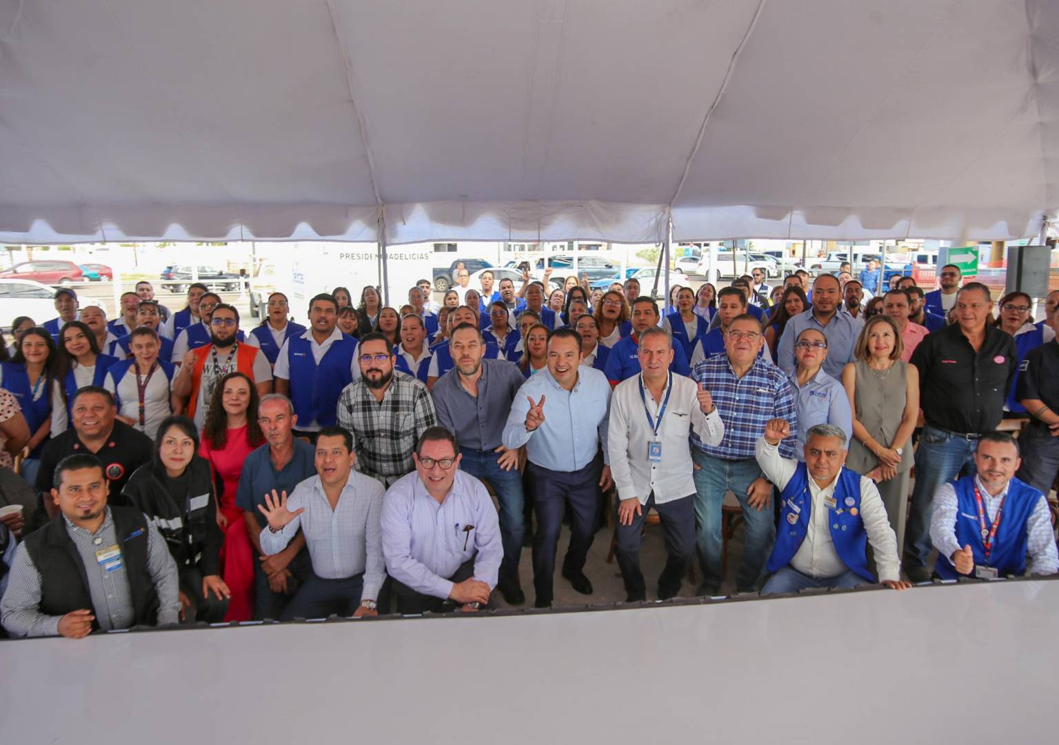 Valenciano coloca primera piedra del nuevo Walmart con inversión de 240 millones de pesos