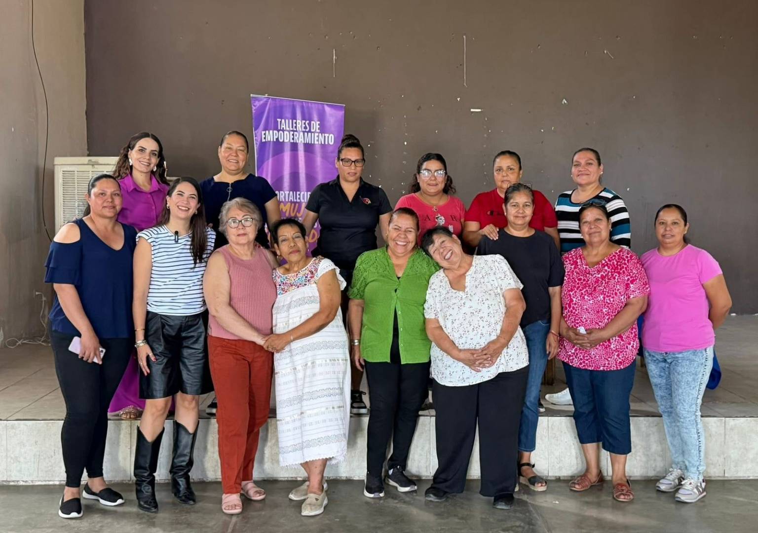 Lleva Instituto de las Mujeres taller de empoderamiento a colonia Campesina