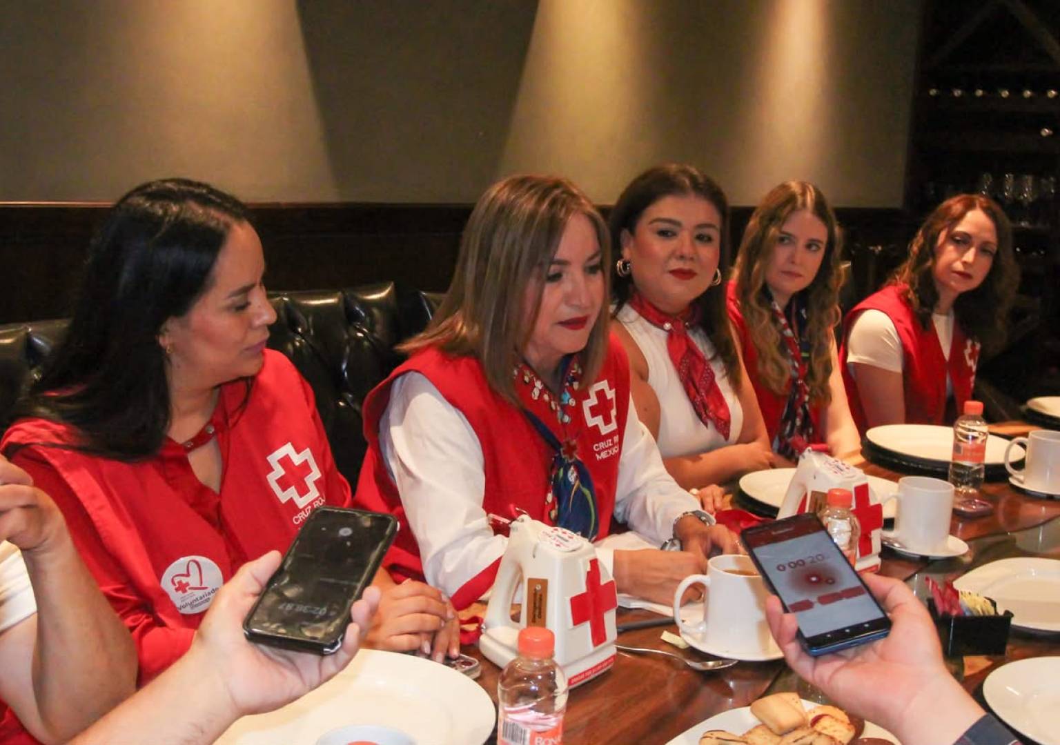 Convoca Alma Limas a sumarse a la cena-baile con causa de Cruz Roja