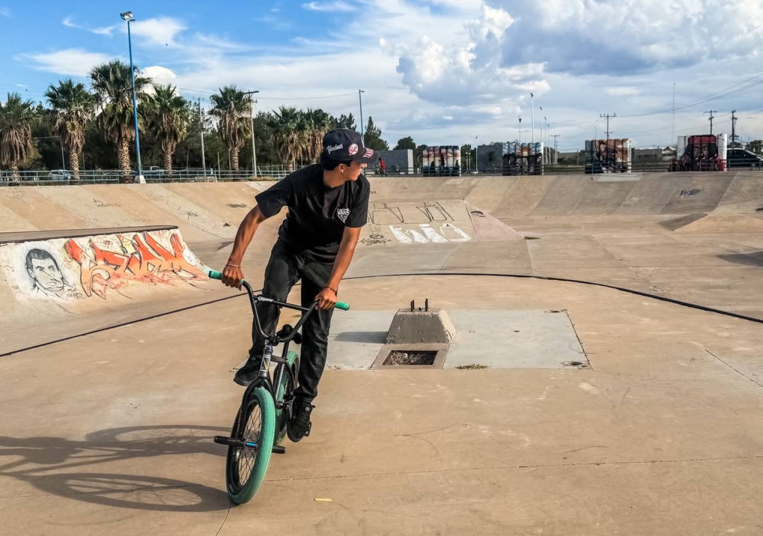 Impulsa Delicias el talento juvenil con espectáculo de BMX