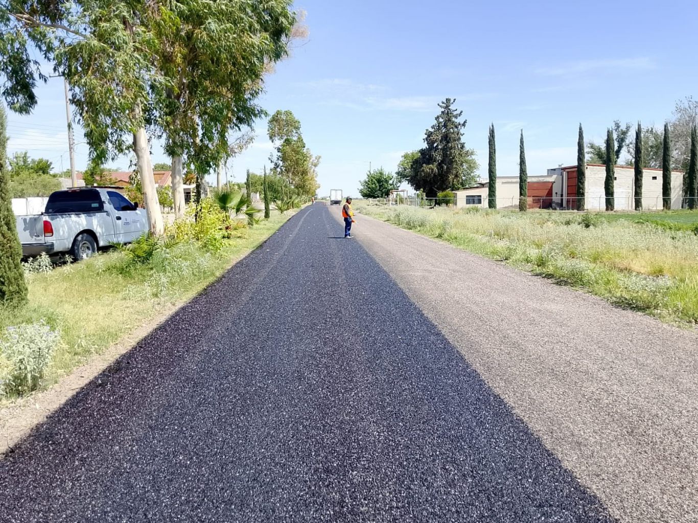 Rehabilitan carretera Morelos–Cuauhtémoc en beneficio de familias de Delicias